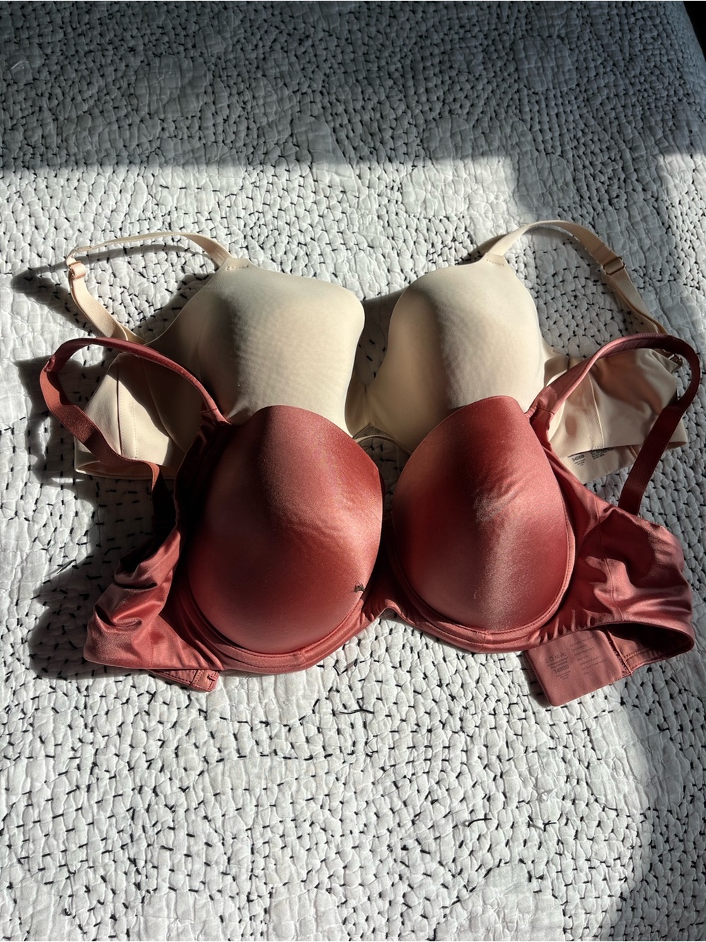 Lot Of 2 Soma Bras 34 DDD Perfect Coverage Padded Full Coverage Ivory Mauve